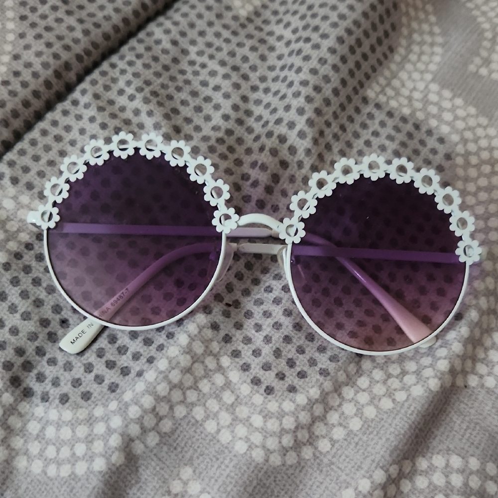 Purple Round Sunglasses with Floral Accents